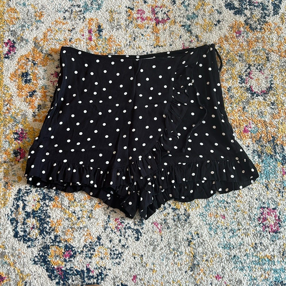 Lefties black and white polka dot skort